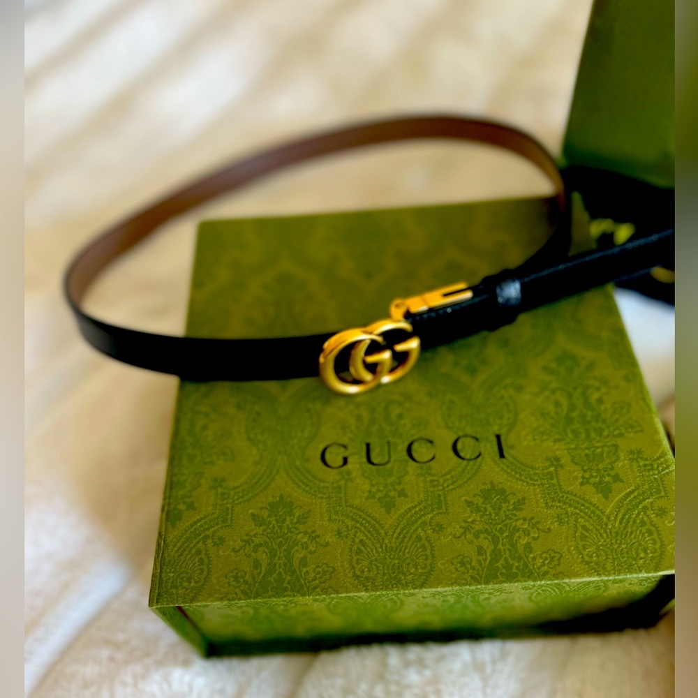 GG Marmont reversible thin belt size 80- brand new + Gucci packaging